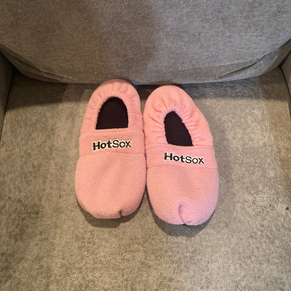 Hot Slippers Hot Sox Pink Women’s Size 7-8 (No Size Tags)